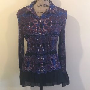 Button-down blouse. Ribbed.